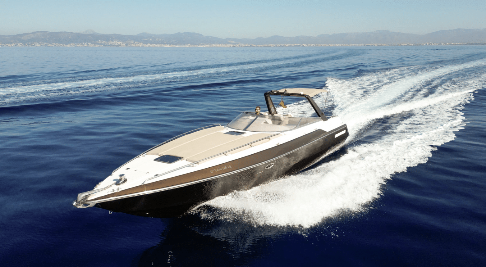 Sunseeker Thunderhawk 43 boat hire Mallorca